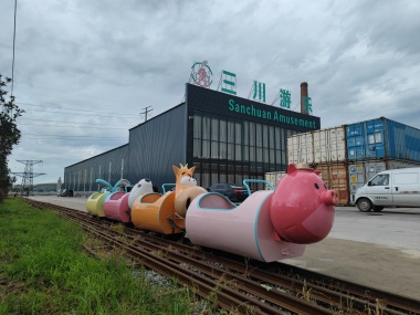 兒童游樂設備軌道小火車,兒童游樂園小火車,游樂
